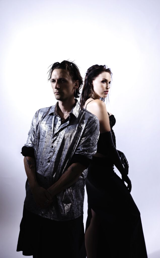 Guitarist/producer Sebastian Walach and singer/songwriter Blume - Mystic Tea Party